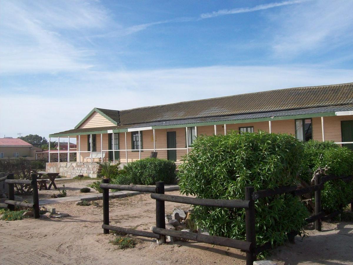 Bedrock Lodge Port Nolloth Room photo
